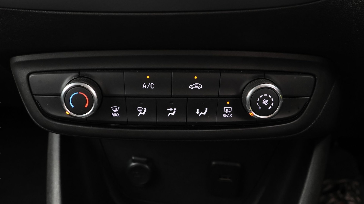 Used Vauxhall Crossland 2021 for sale - 77264259: Photo 12