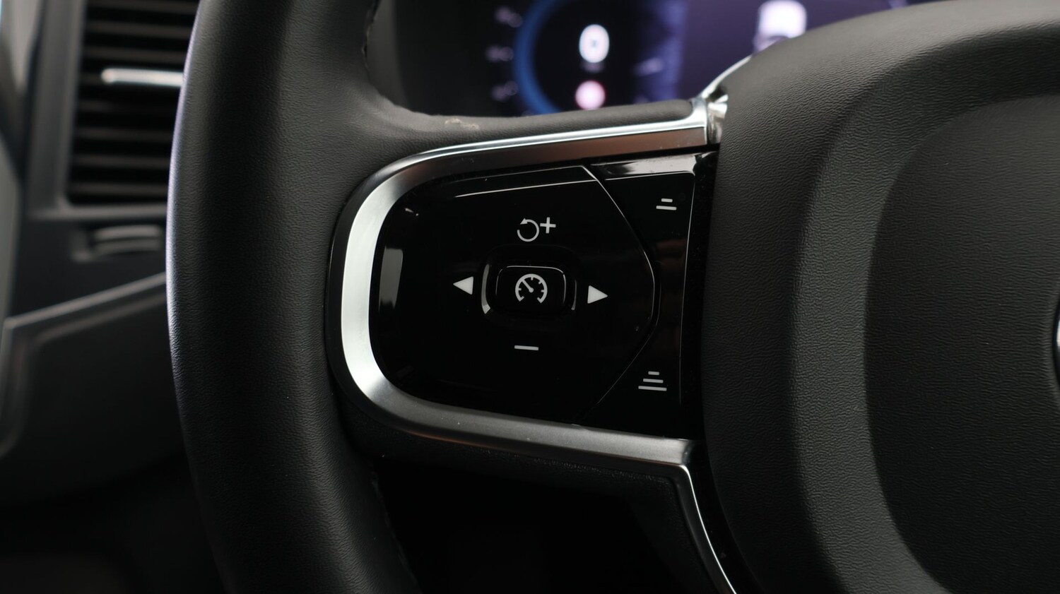 Used Volvo XC90 2024 for sale - 77789428: Photo 25