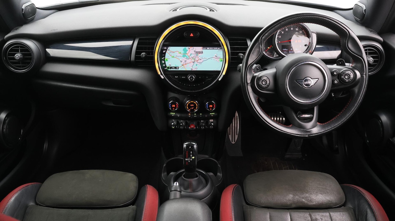 Used MINI Hatch 2019 for sale - 76688849: Photo 14