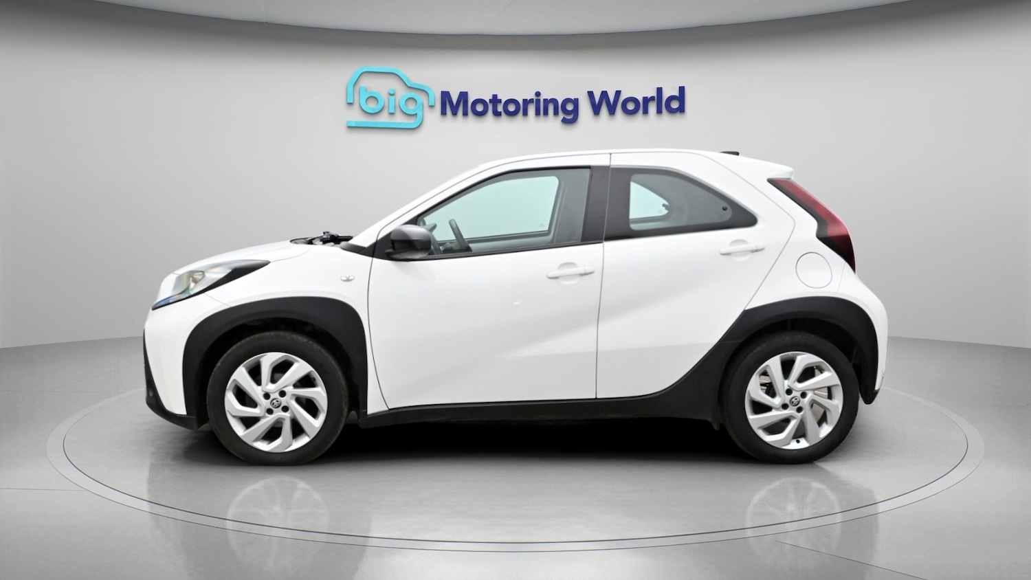 Used Toyota Aygo X 2023 for sale - 77954193: Photo 4