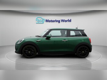 Used MINI Hatch 2023 for sale - 77300637: Photo