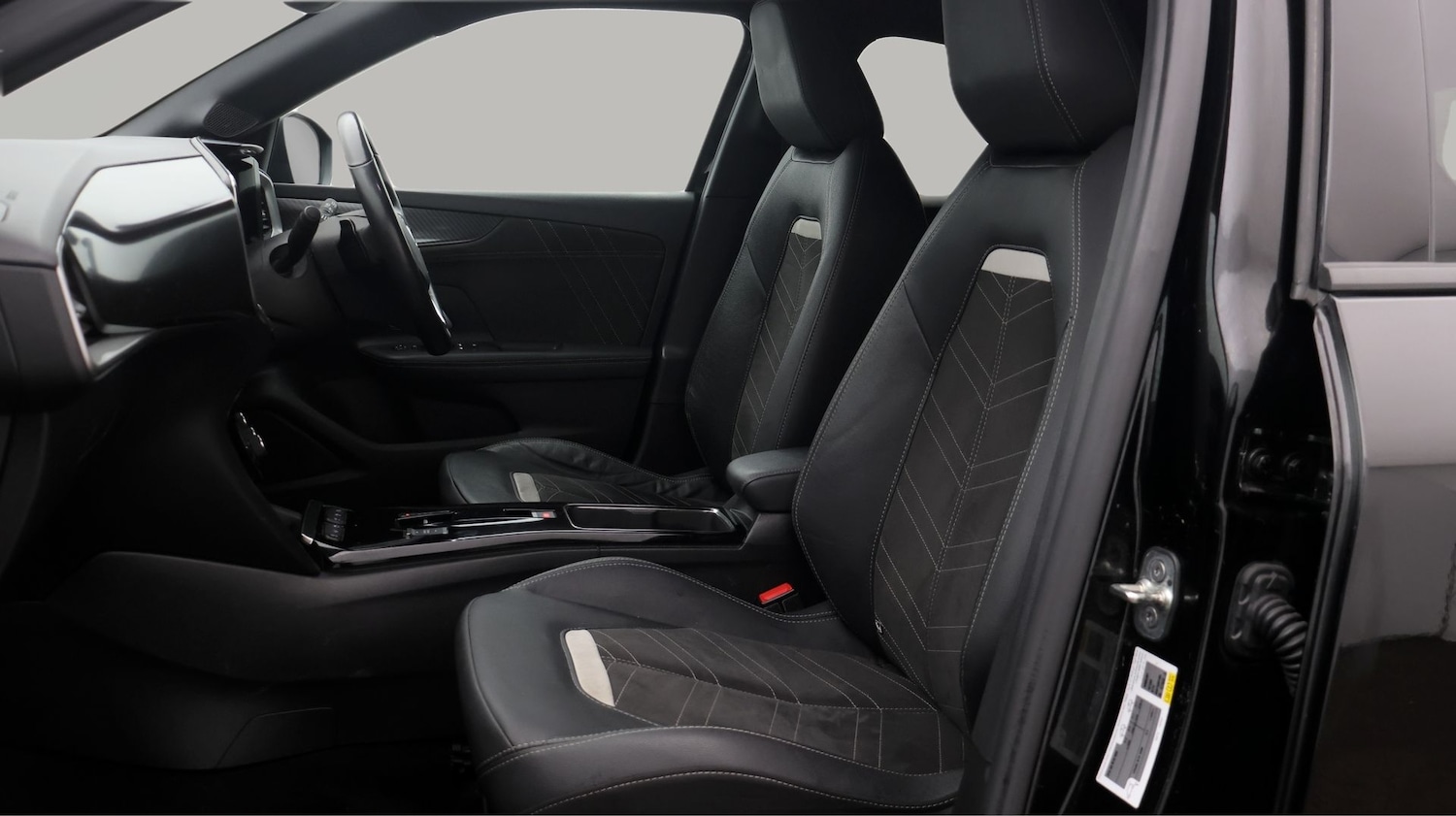 Used Vauxhall Mokka 2023 for sale - 77536318: Photo 14