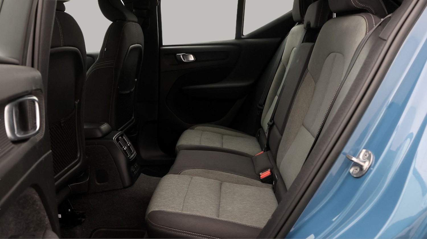 Used Volvo XC40 2023 for sale - 77650141: Photo 16