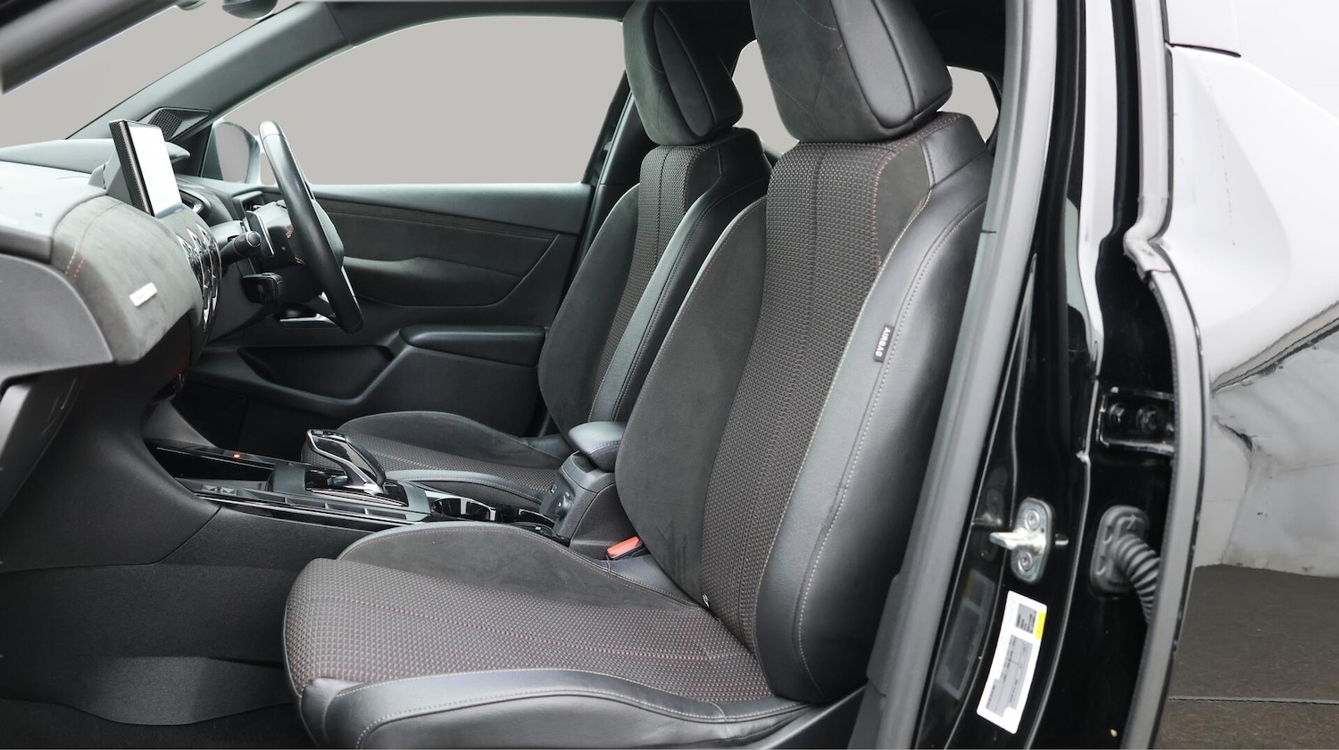 Used DS Automobiles DS 3 2023 for sale - 76728432: Photo 15