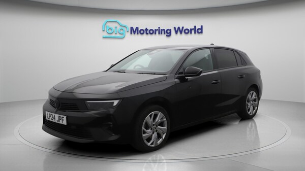 Used Vauxhall Astra 2024 for sale - 76121849: Photo 4