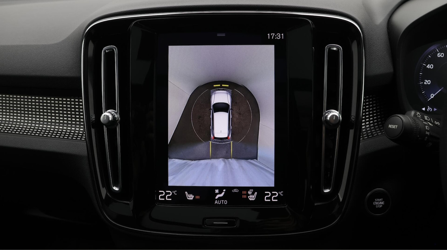 Used Volvo XC40 2021 for sale - 76522394: Photo 28