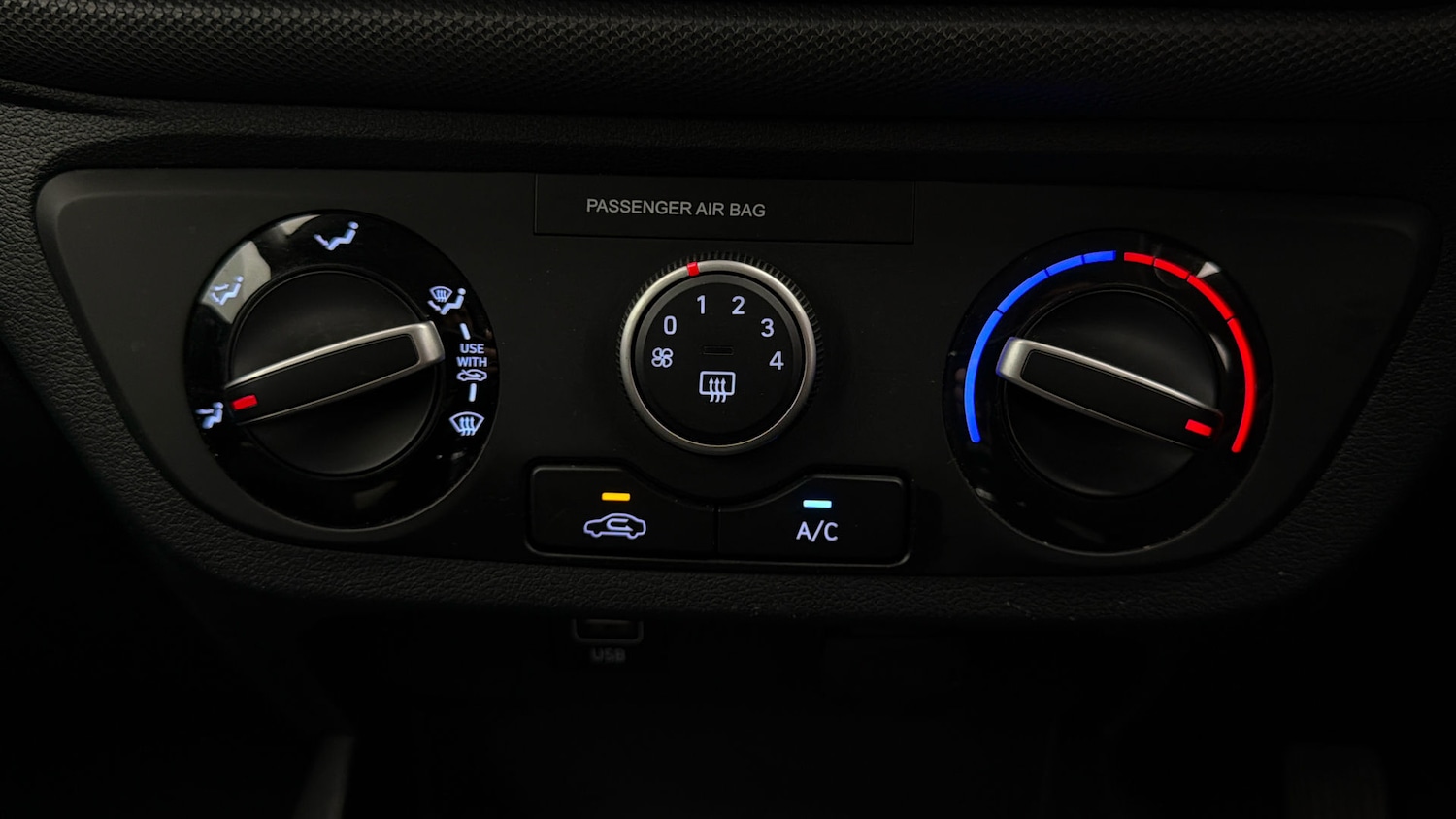 Used Hyundai i10 2023 for sale - 78027311: Photo 11