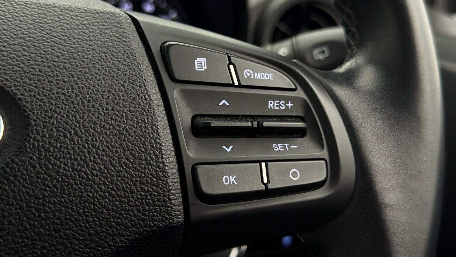 Used Hyundai i10 2023 for sale - 78027311: Photo 23