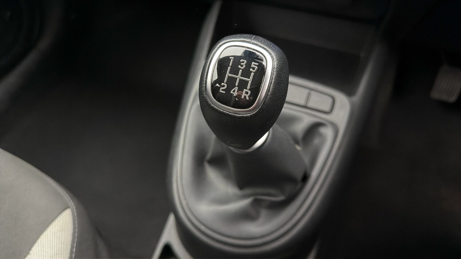 Used Hyundai i10 2023 for sale - 78027311: Photo 24