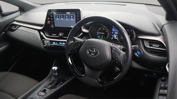 Used Toyota C-HR 2022 for sale - 76306358: Photo 10