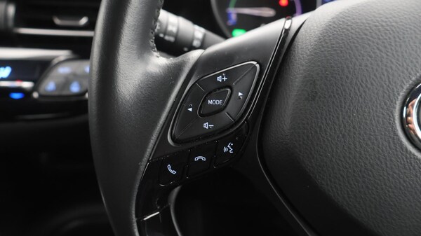 Used Toyota C-HR 2022 for sale - 76306358: Photo 24