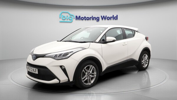 Used Toyota C-HR 2022 for sale - 76306358: Photo 4