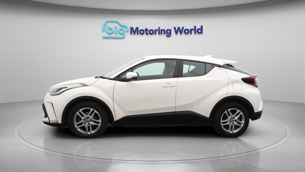 Used Toyota C-HR 2022 for sale - 76306358: Photo 5