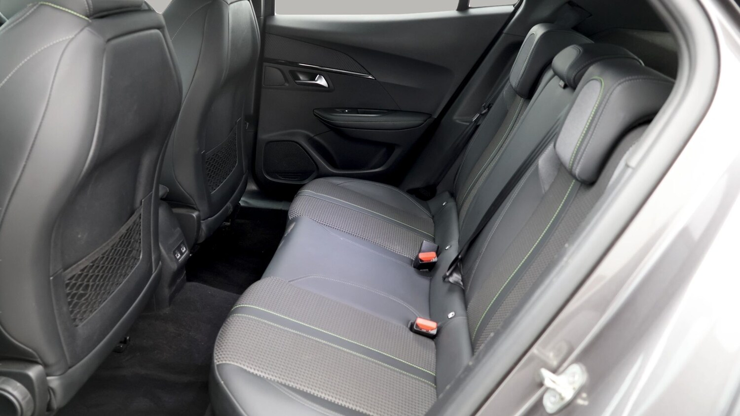 Used Peugeot 2008 for sale - 77872352: Photo 16