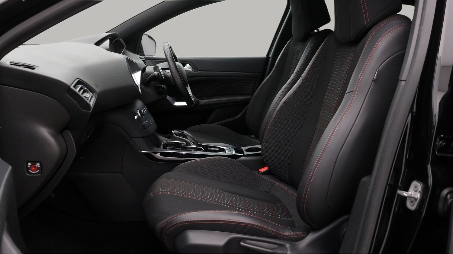 Used Peugeot 308 2018 for sale - 77445825: Photo 14