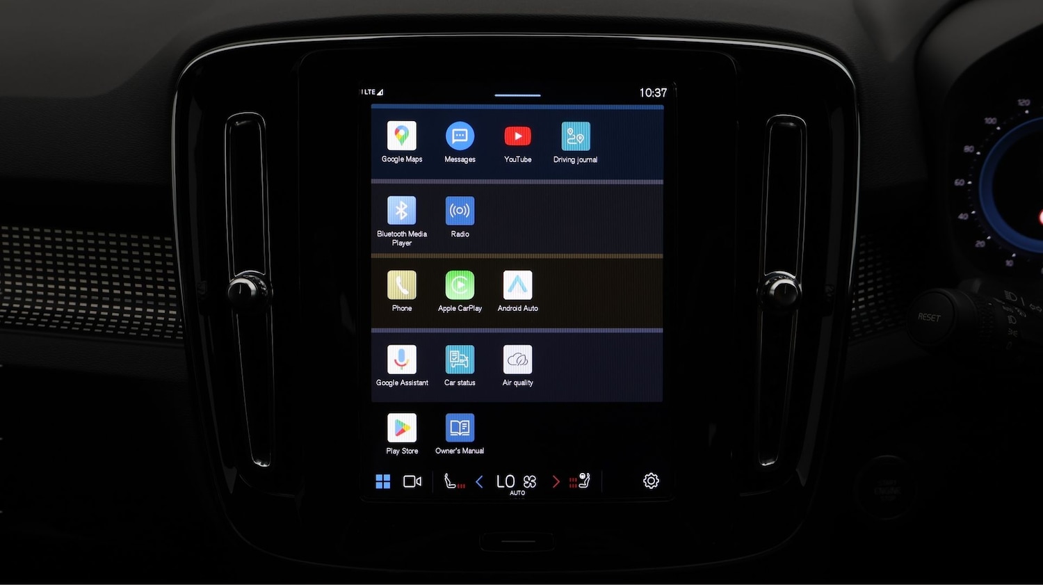 Used Volvo XC40 2024 for sale - 77536314: Photo 11