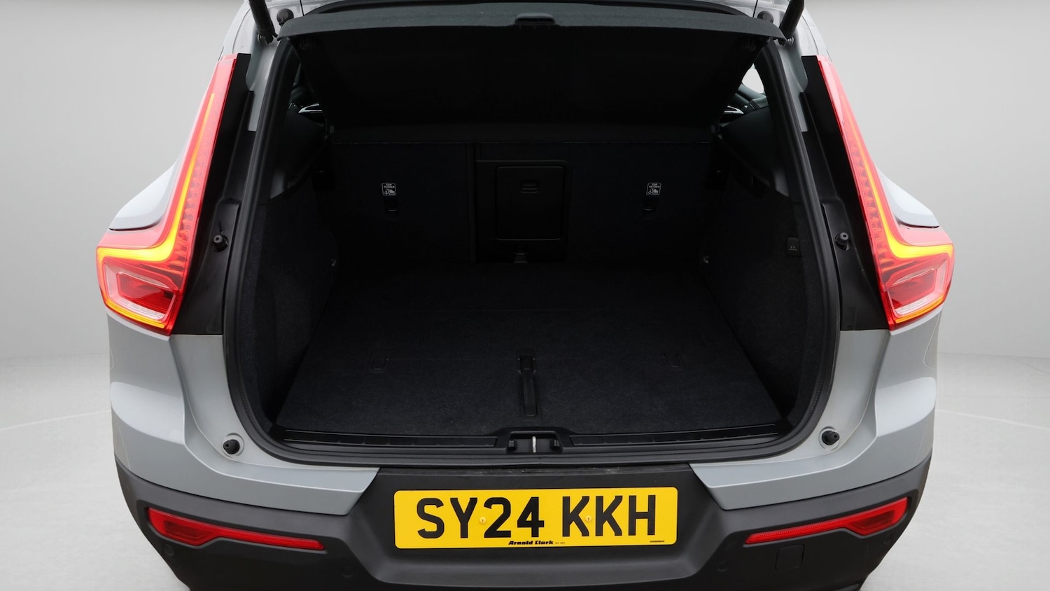 Used Volvo XC40 2024 for sale - 77536314: Photo 17