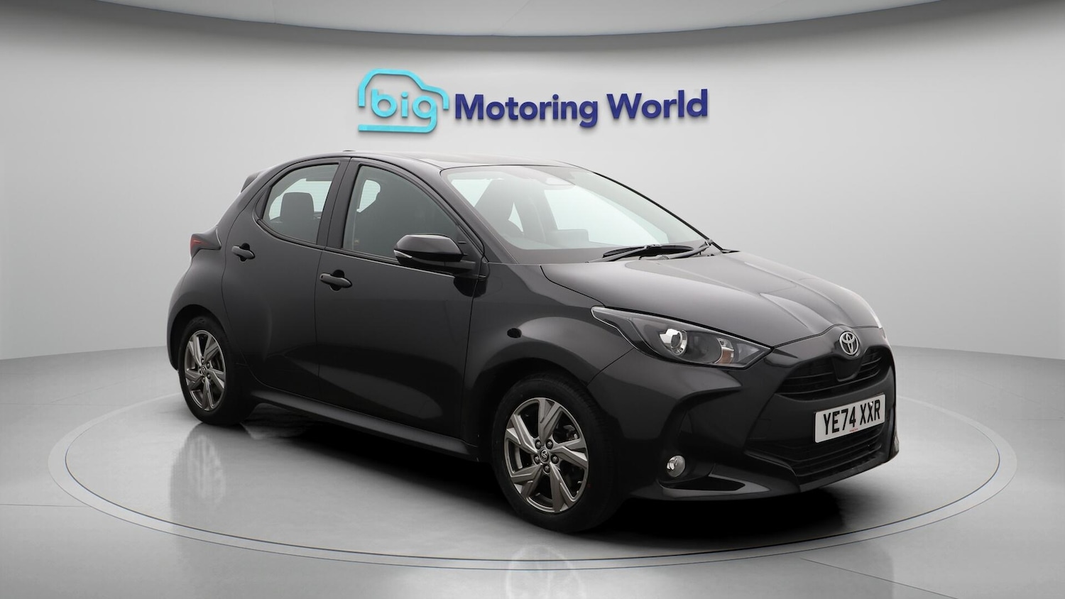 Used Toyota Yaris 2024 for sale - 75838770: Photo 2