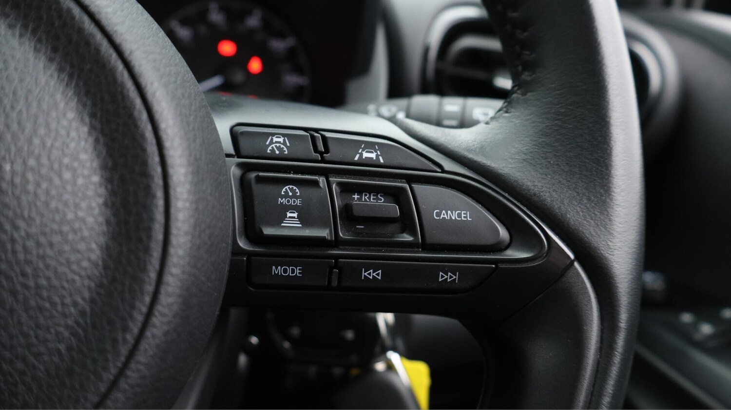 Used Toyota Yaris 2024 for sale - 75838770: Photo 25