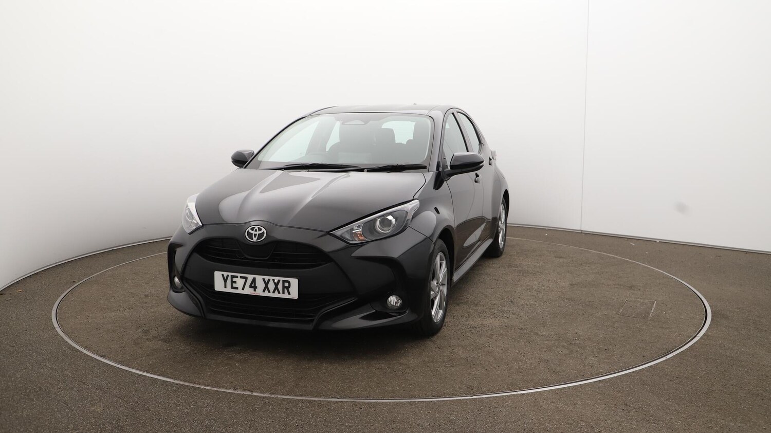 Used Toyota Yaris 2024 for sale - 75838770: Photo 39