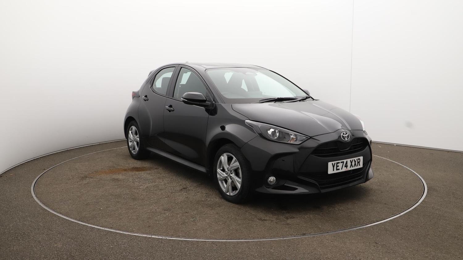 Used Toyota Yaris 2024 for sale - 75838770: Photo 44