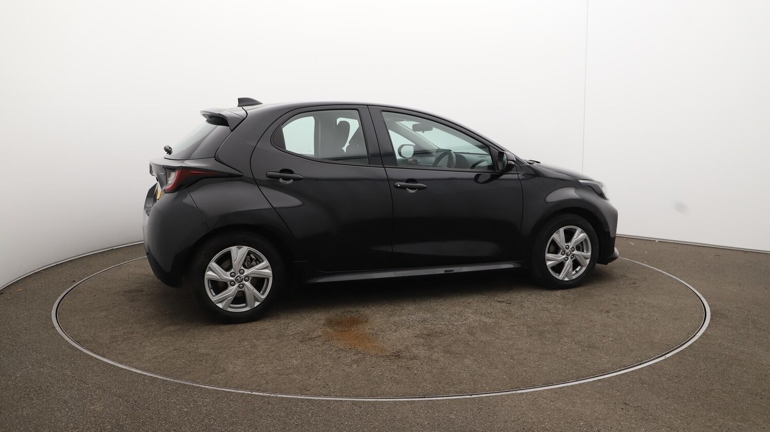Used Toyota Yaris 2024 for sale - 75838770: Photo 52