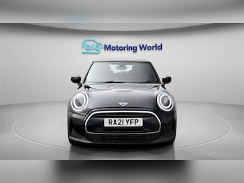 Used MINI Hatch 2021 for sale - 79331030: Photo
