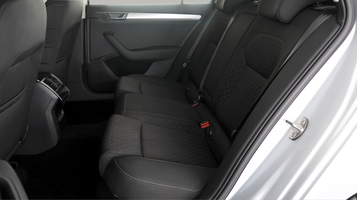 Used Skoda Superb 2022 for sale - 77662008: Photo 15