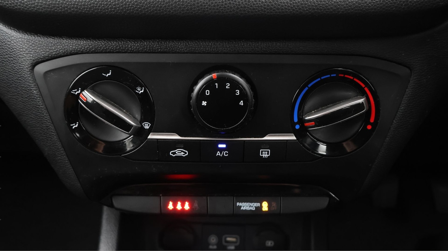 Used Hyundai i20 2018 for sale - 77528775: Photo 12