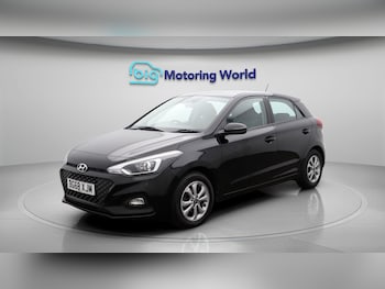Used Hyundai i20 2018 for sale - 77528775: Photo