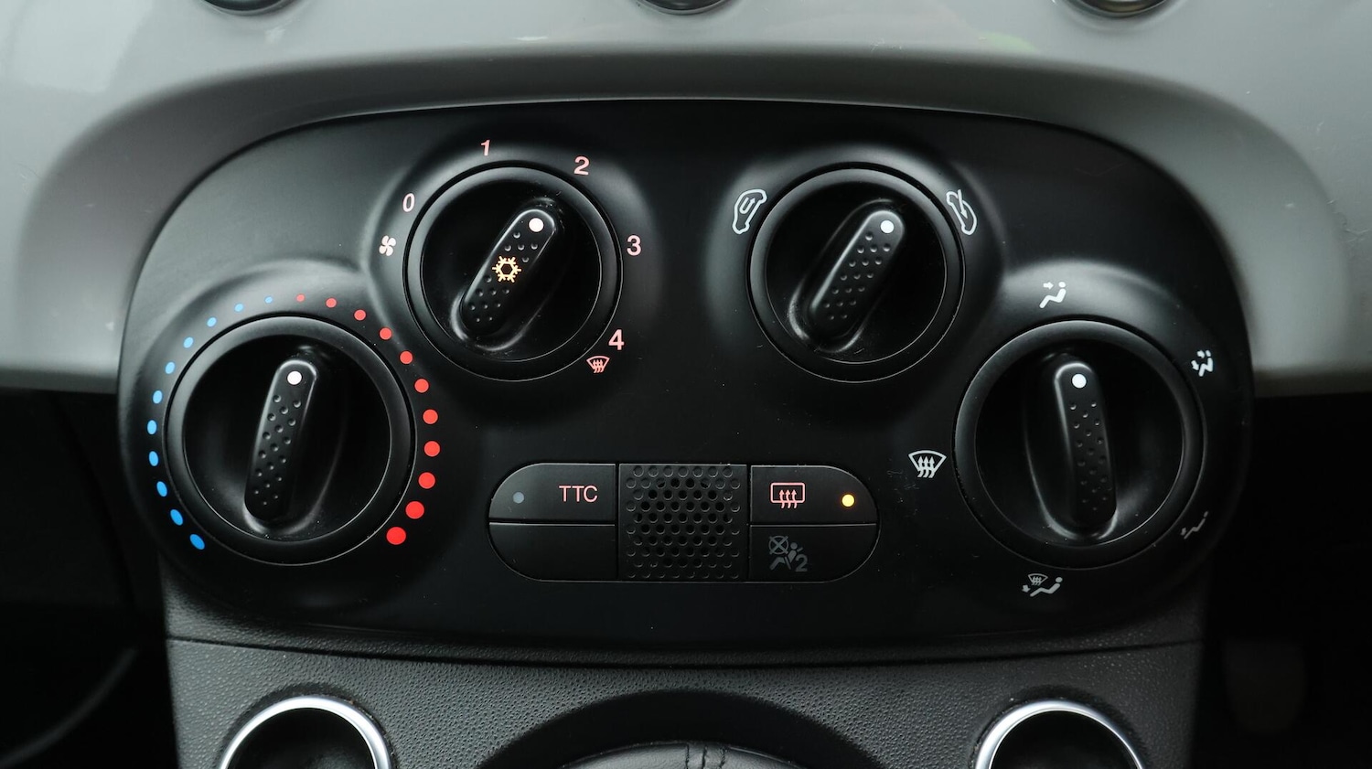 Used Abarth 595 2018 for sale - 76389223: Photo 13