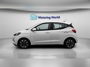 Used Hyundai i10 2023 for sale - 78813976: Photo