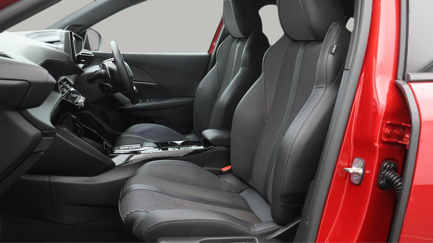 Used Peugeot 2008 2023 for sale - 76151733: Photo 14