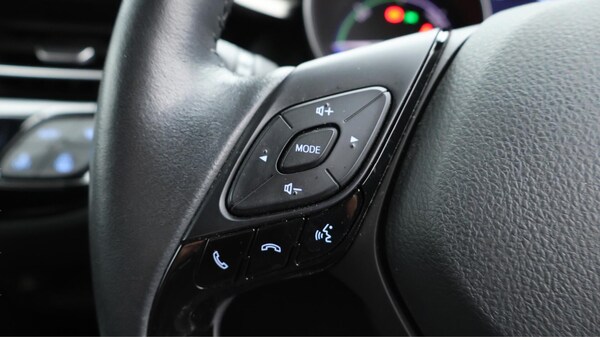 Used Toyota C-HR 2022 for sale - 75696209: Photo 24