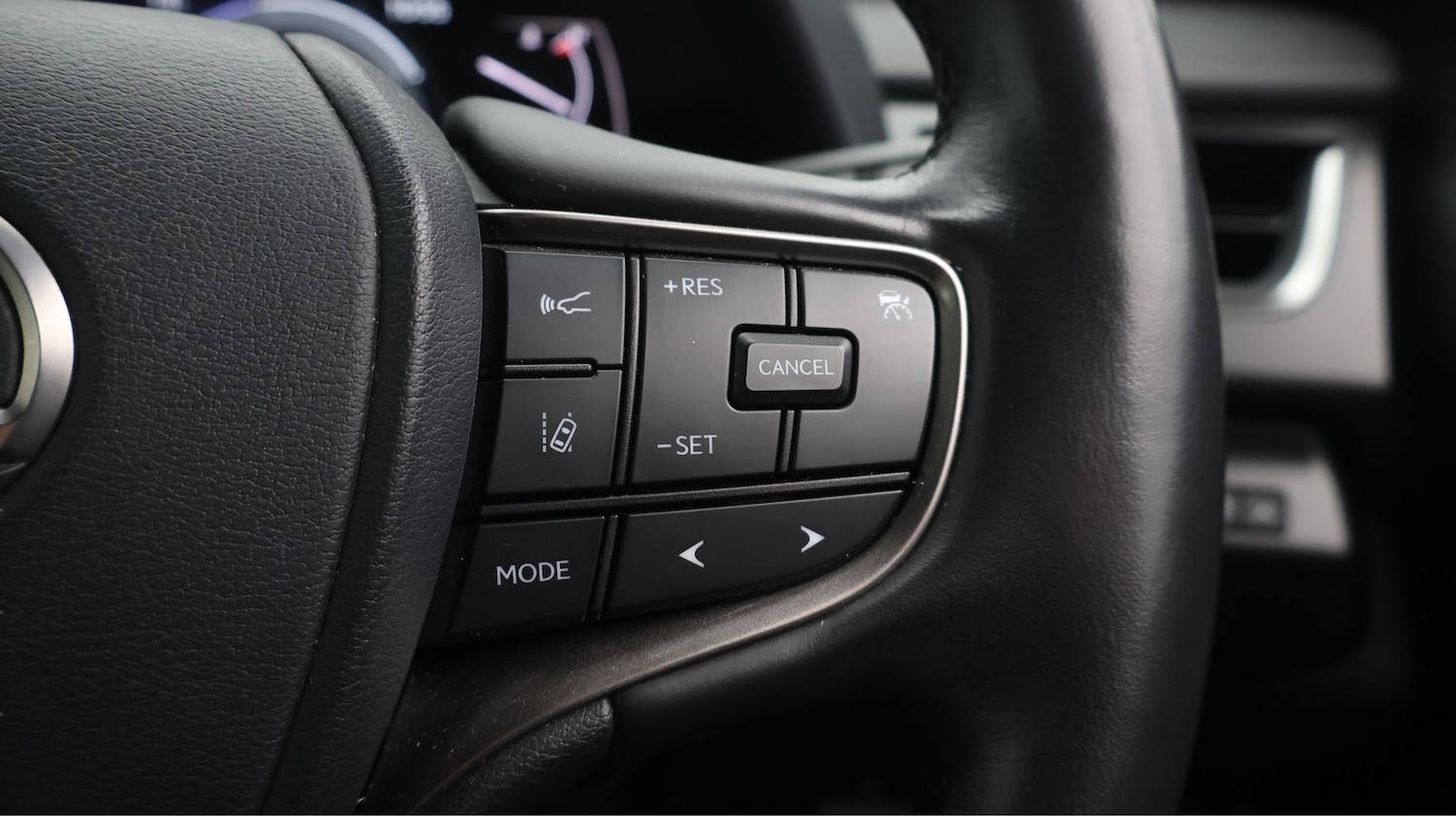 Used Lexus UX 2022 for sale - 77451317: Photo 24