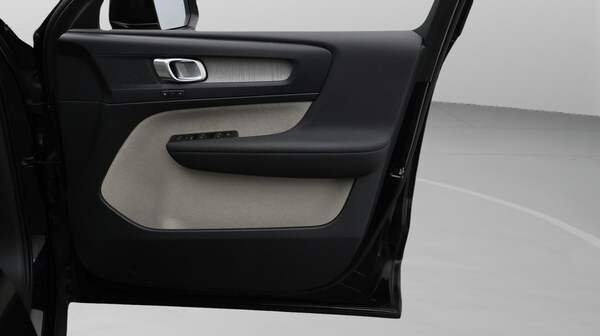 Used Volvo XC40 2020 for sale - 76284189: Photo 16