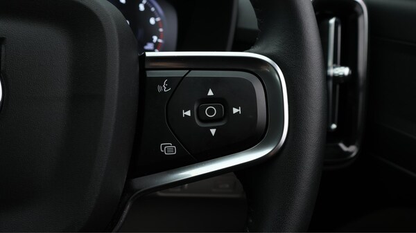 Used Volvo XC40 2020 for sale - 76284189: Photo 25