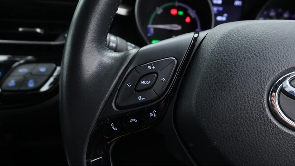 Used Toyota C-HR 2021 for sale - 75225199: Photo 26