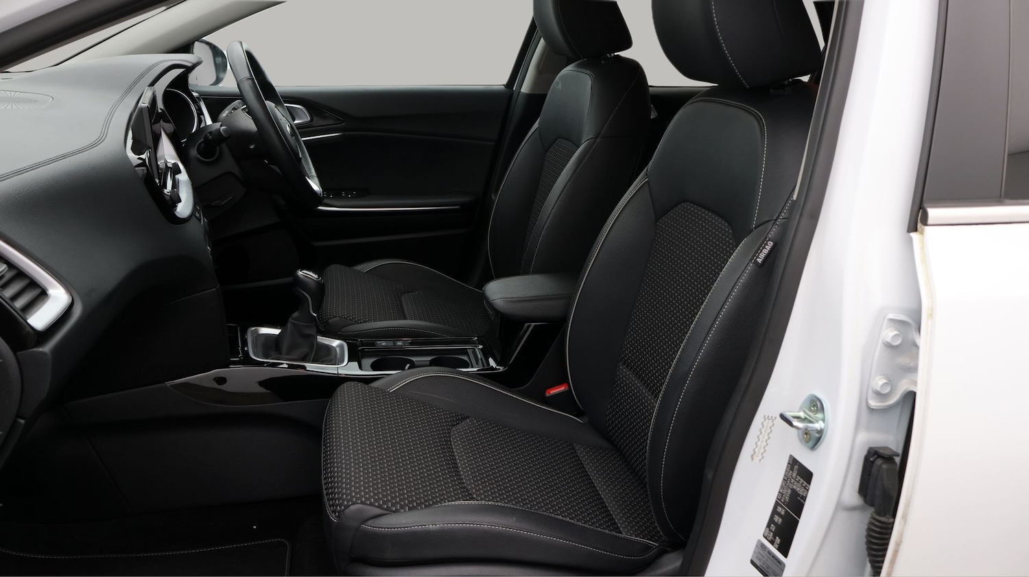 Used Kia XCeed 2021 for sale - 77355107: Photo 14