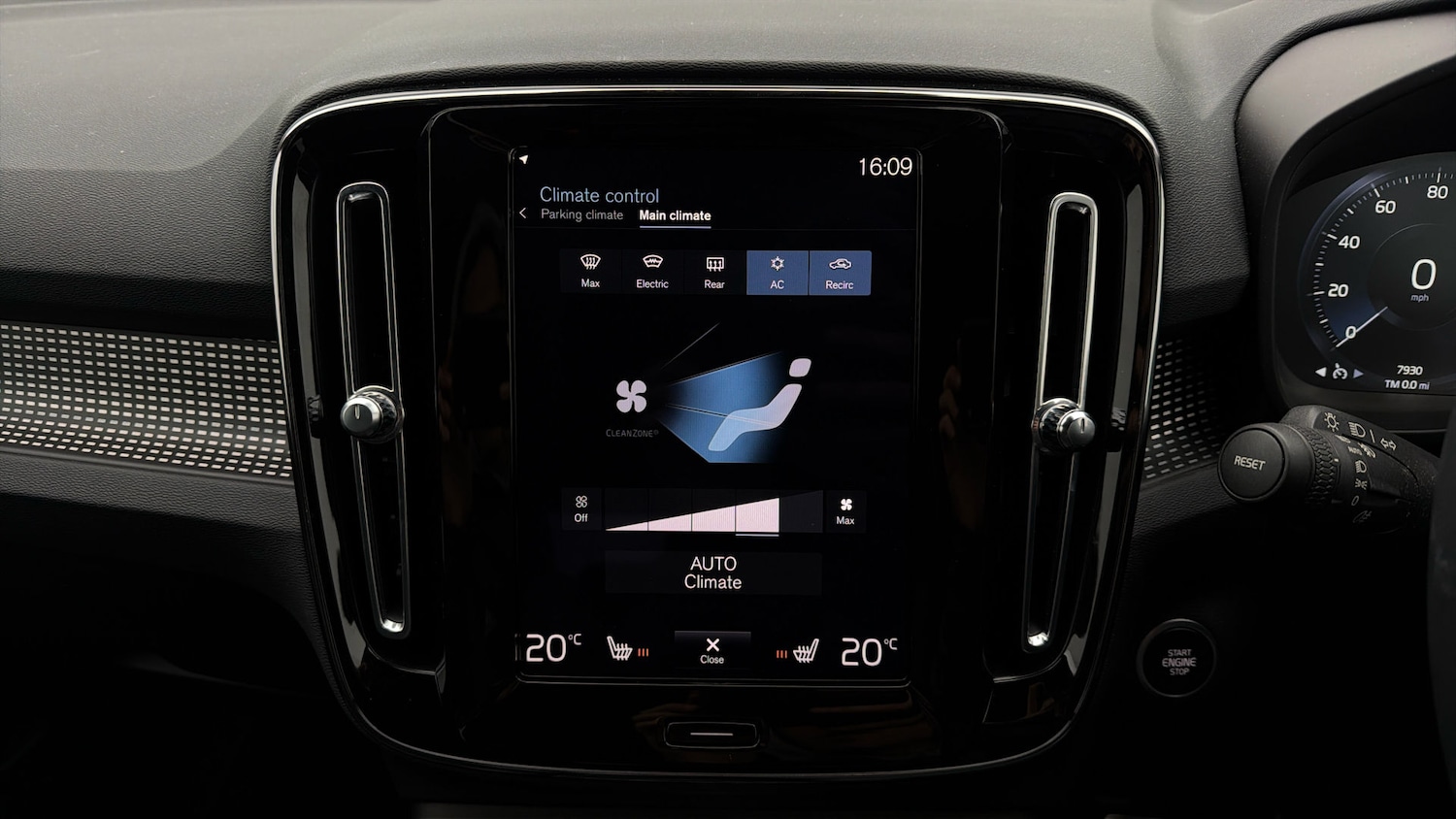 Used Volvo XC40 2022 for sale - 78027592: Photo 11