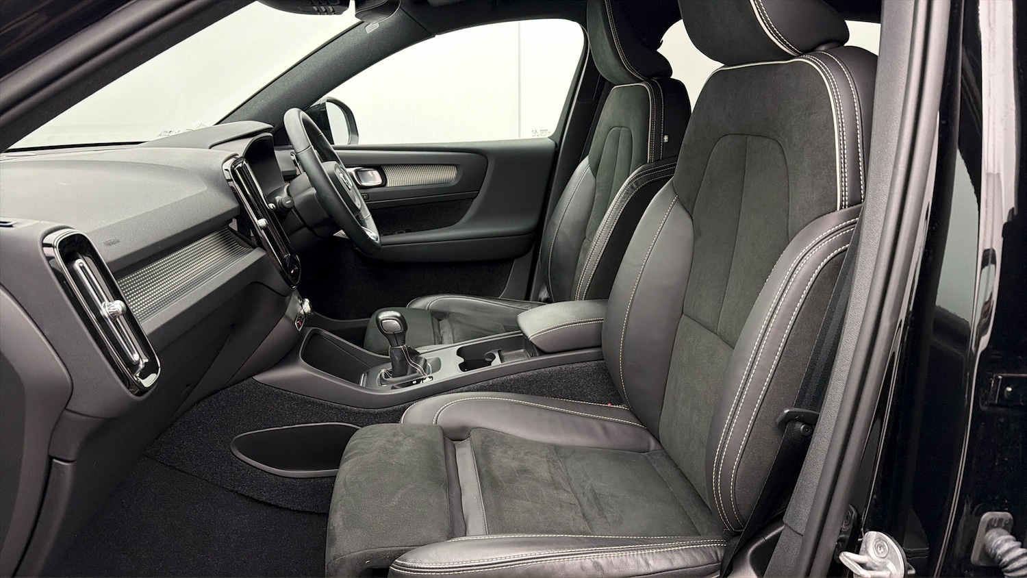 Used Volvo XC40 2022 for sale - 78027592: Photo 13