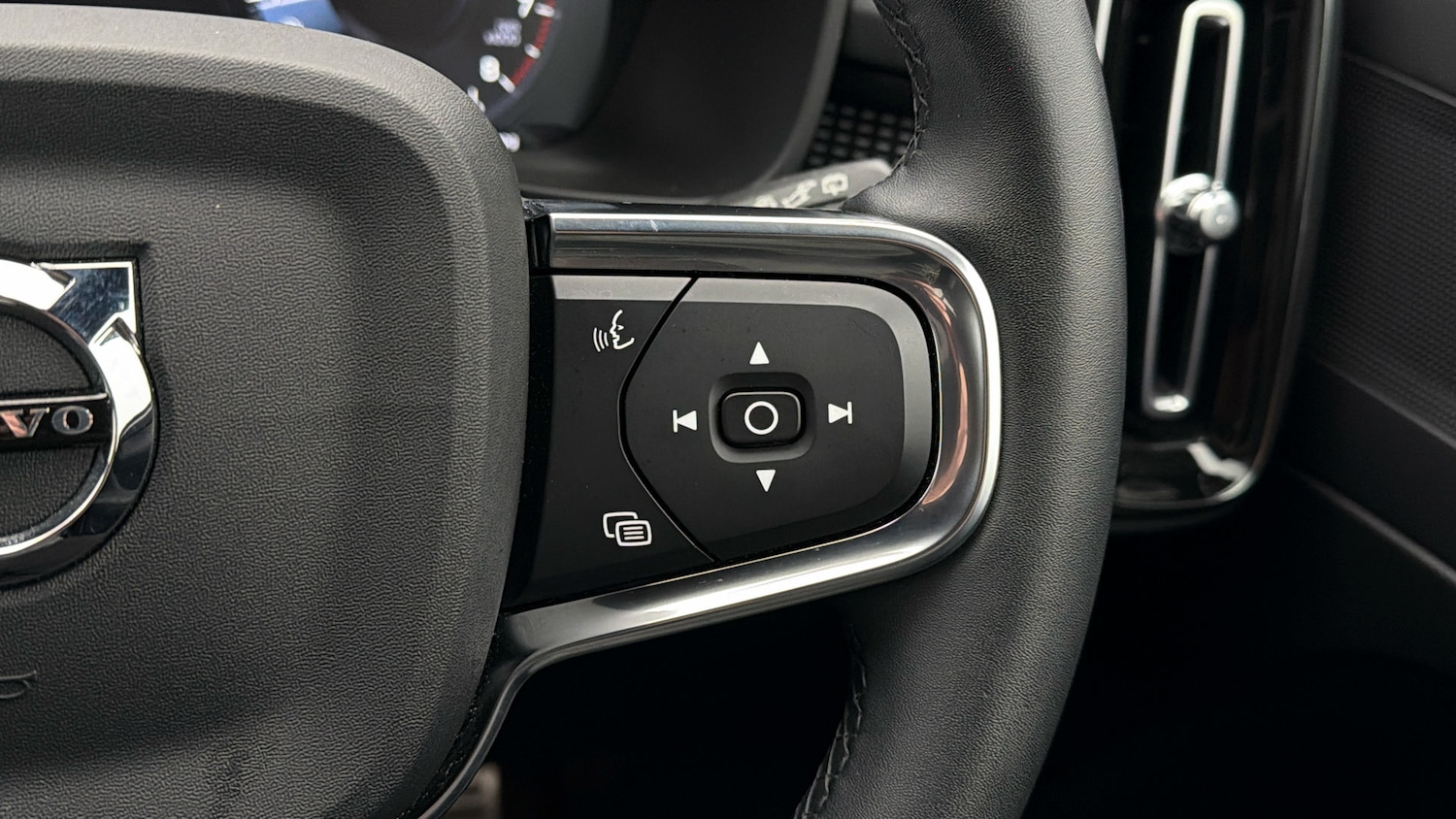 Used Volvo XC40 2022 for sale - 78027592: Photo 22