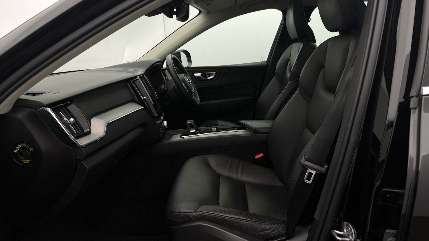 Used Volvo XC60 2023 for sale - 78039538: Photo 13