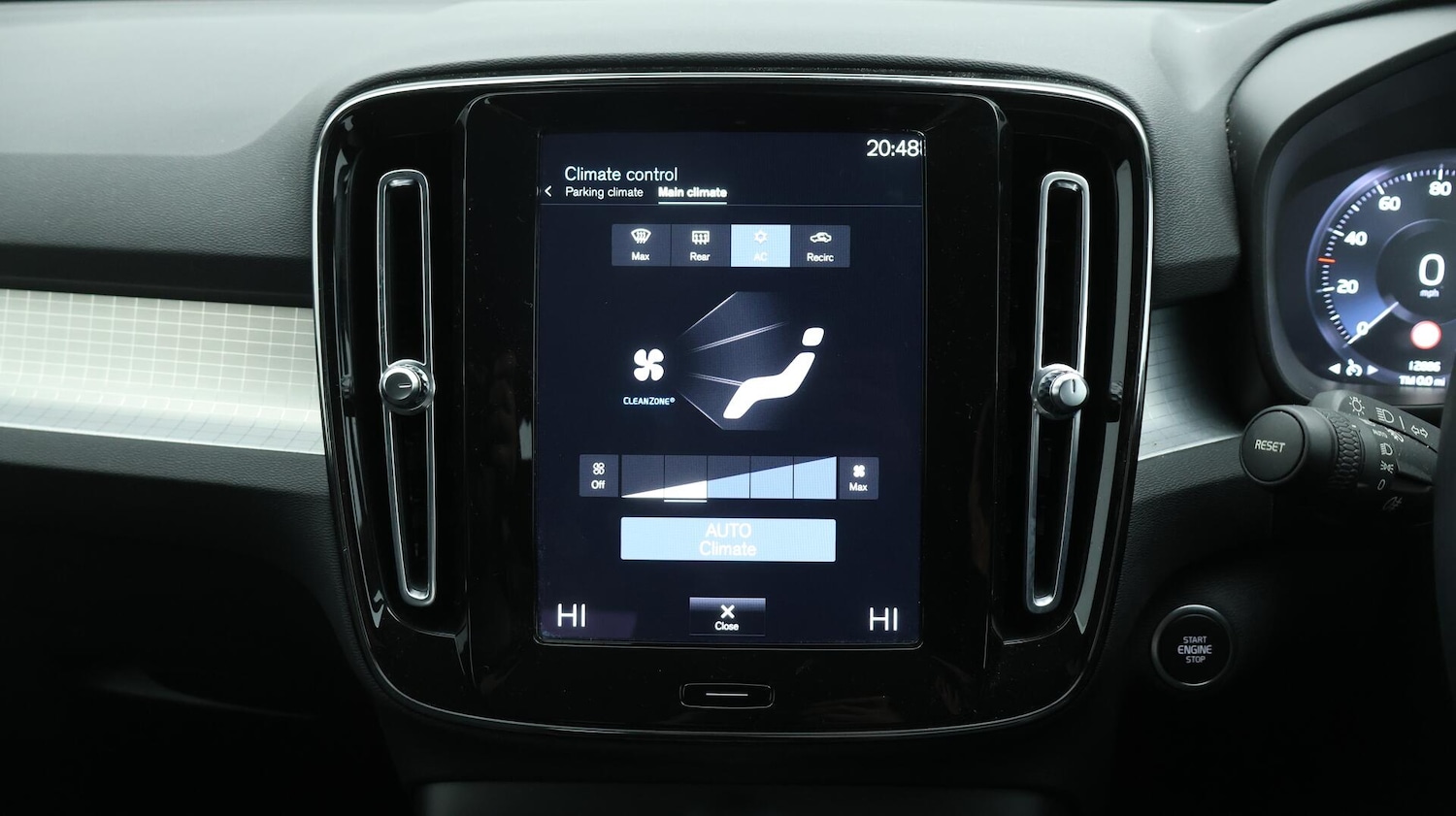 Used Volvo XC40 2021 for sale - 76083730: Photo 13