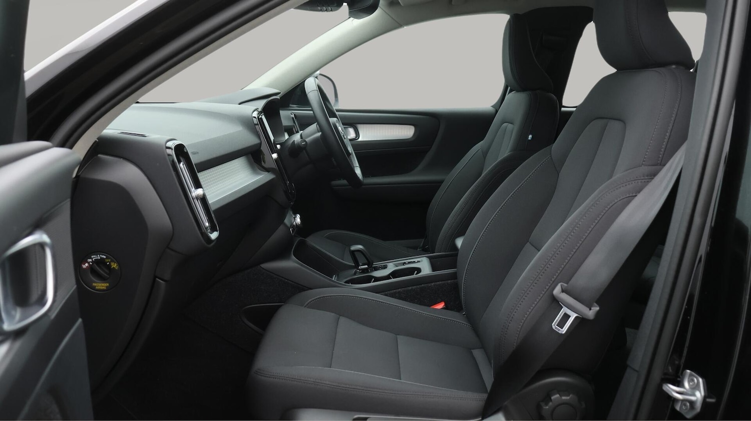 Used Volvo XC40 2021 for sale - 76083730: Photo 15