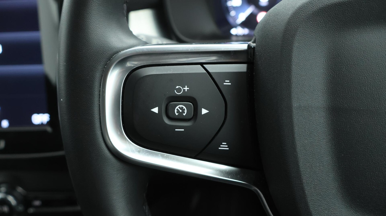 Used Volvo XC40 2021 for sale - 76083730: Photo 23