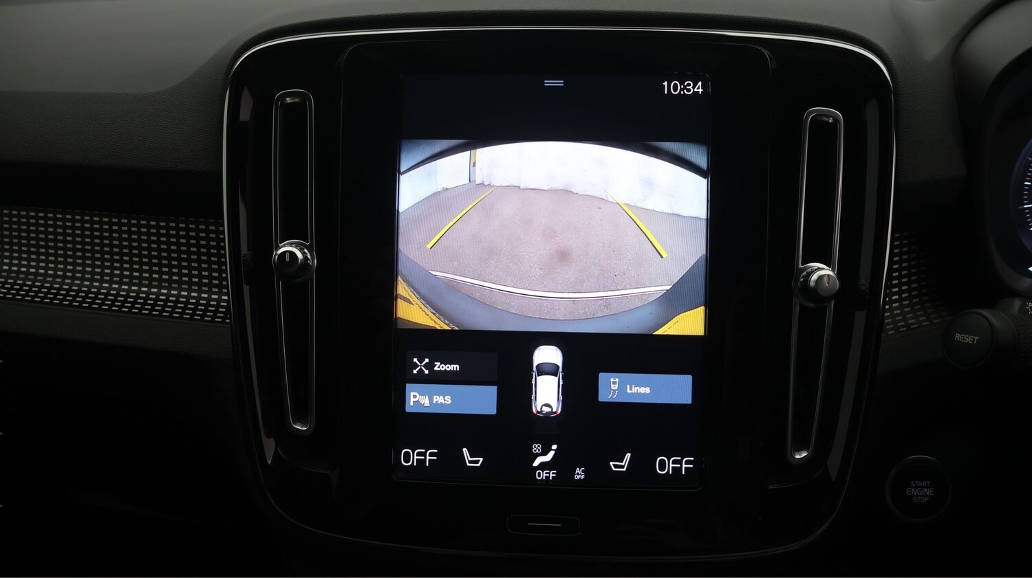 Used Volvo XC40 2021 for sale - 77840064: Photo 29