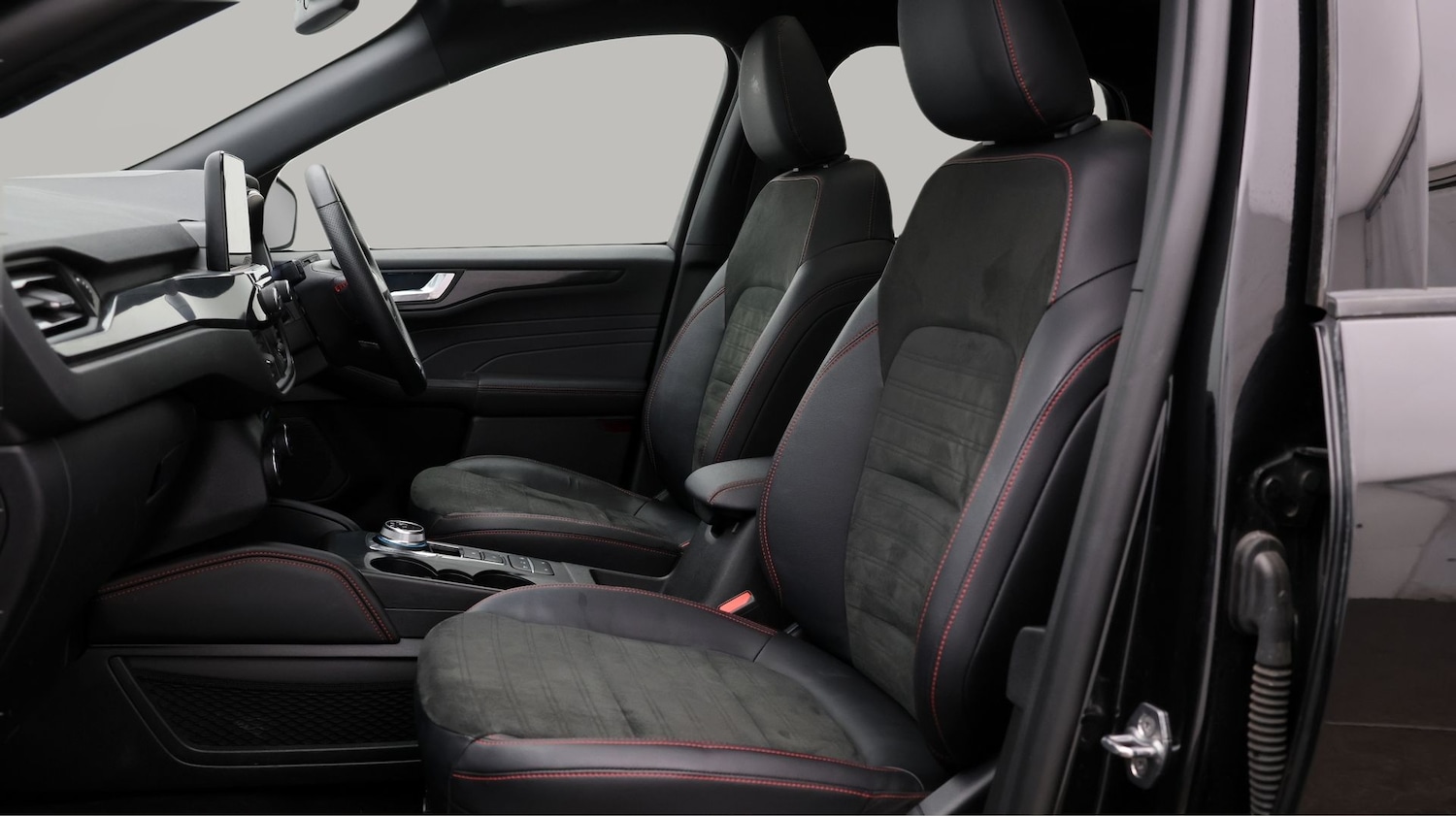 Used Ford Kuga 2022 for sale - 77365673: Photo 14