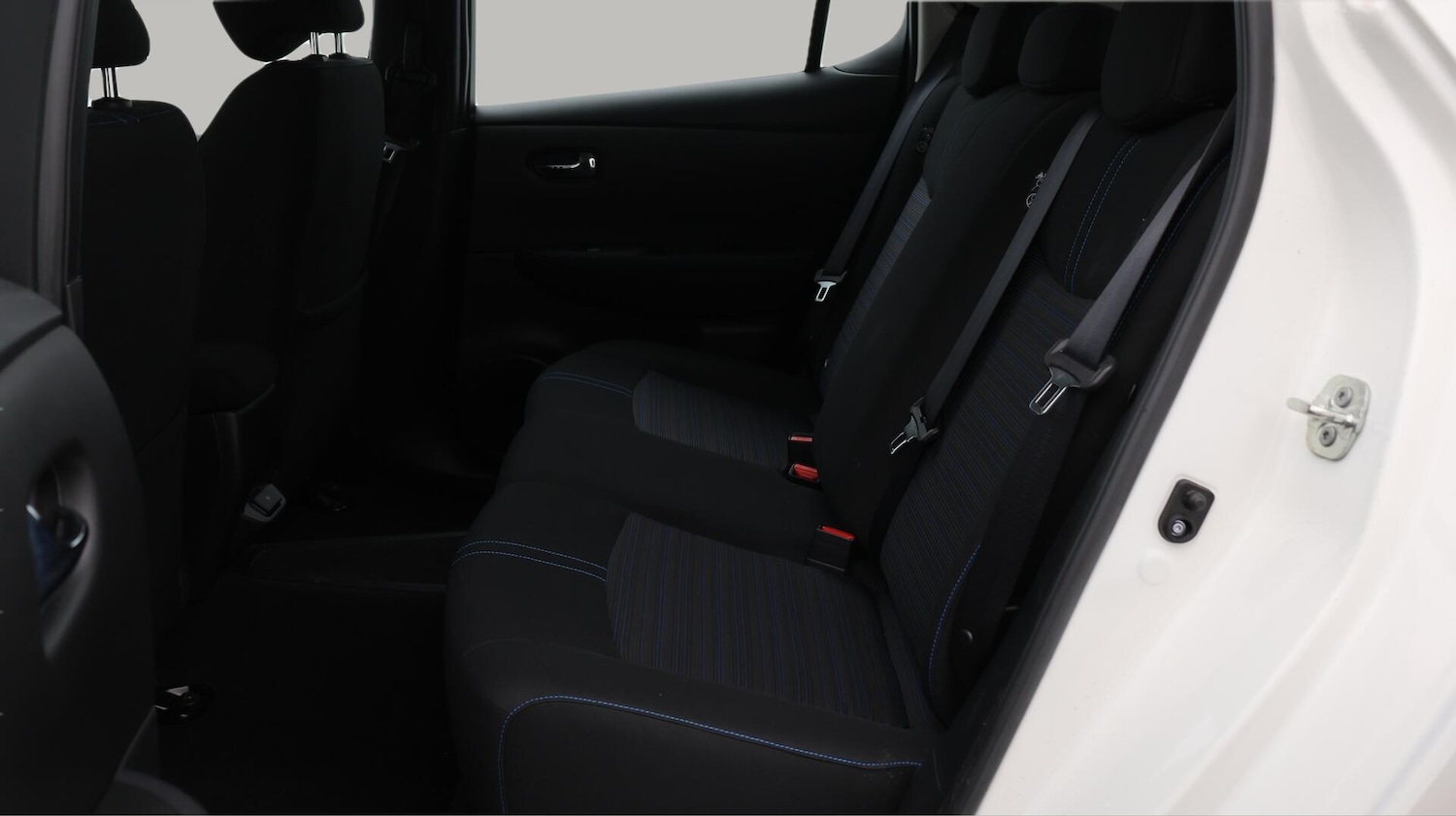 Used Nissan Leaf 2022 for sale - 76786799: Photo 17