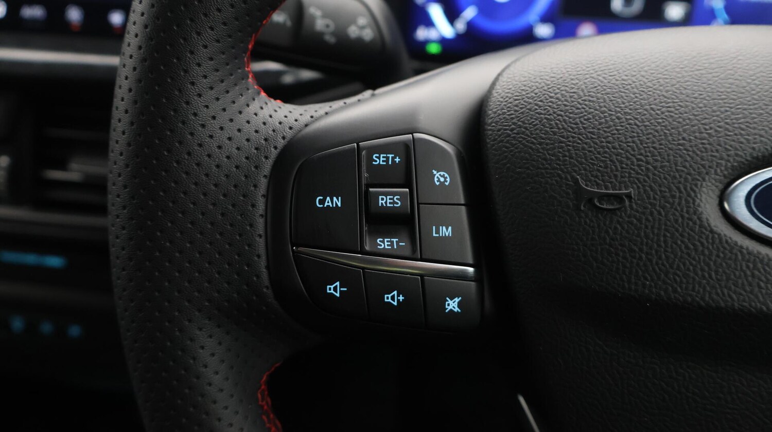 Used Ford Focus 2023 for sale - 76607306: Photo 24